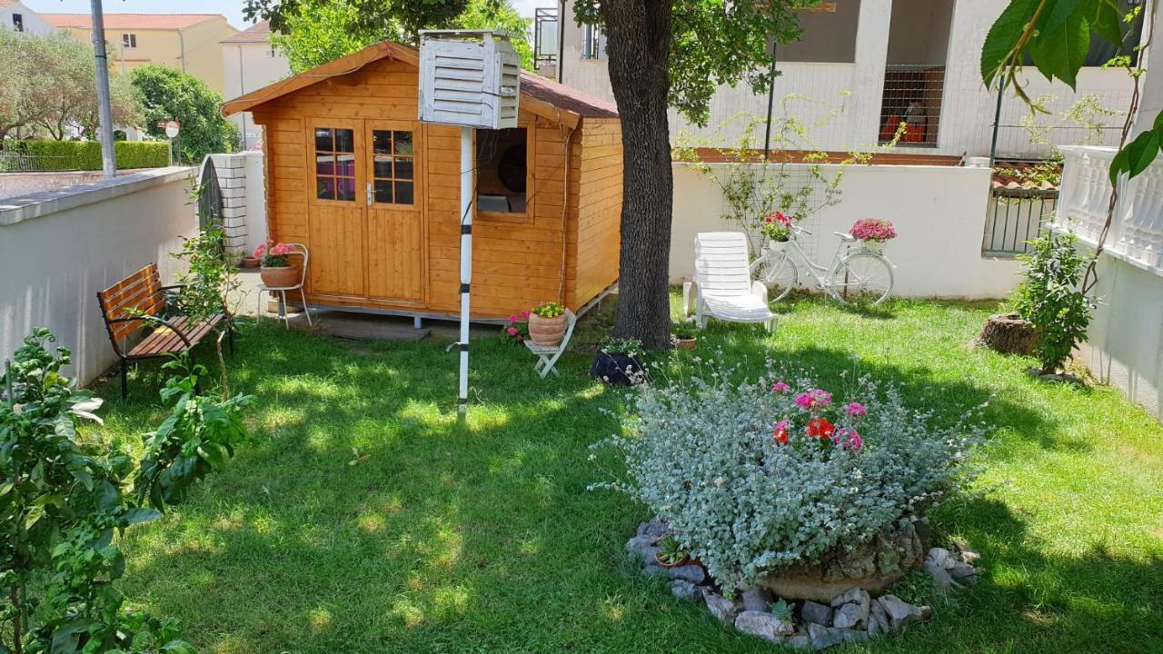 Apartmani Juricev Vodice Exteriör bild