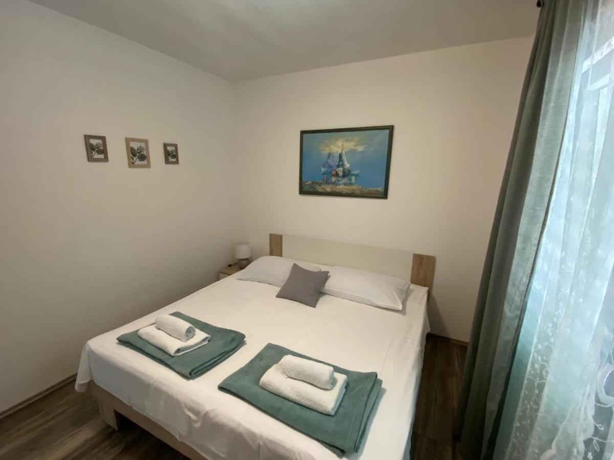Apartmani Juricev Vodice Rum bild